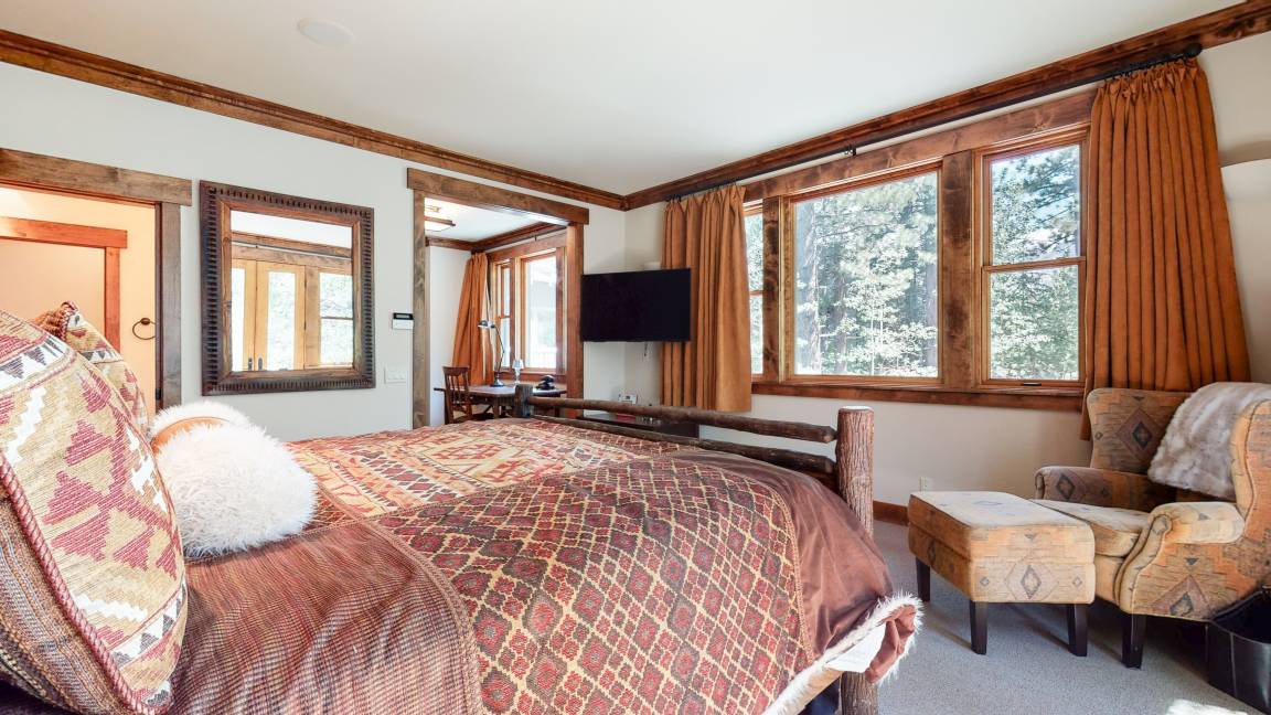 Photo of Bedroom in Crooked Pines