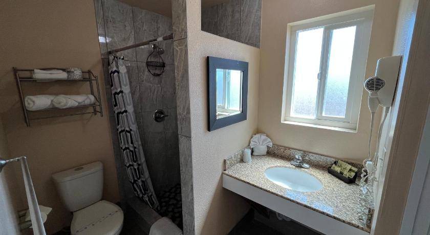 Photo of Bathroom in Grover Beach