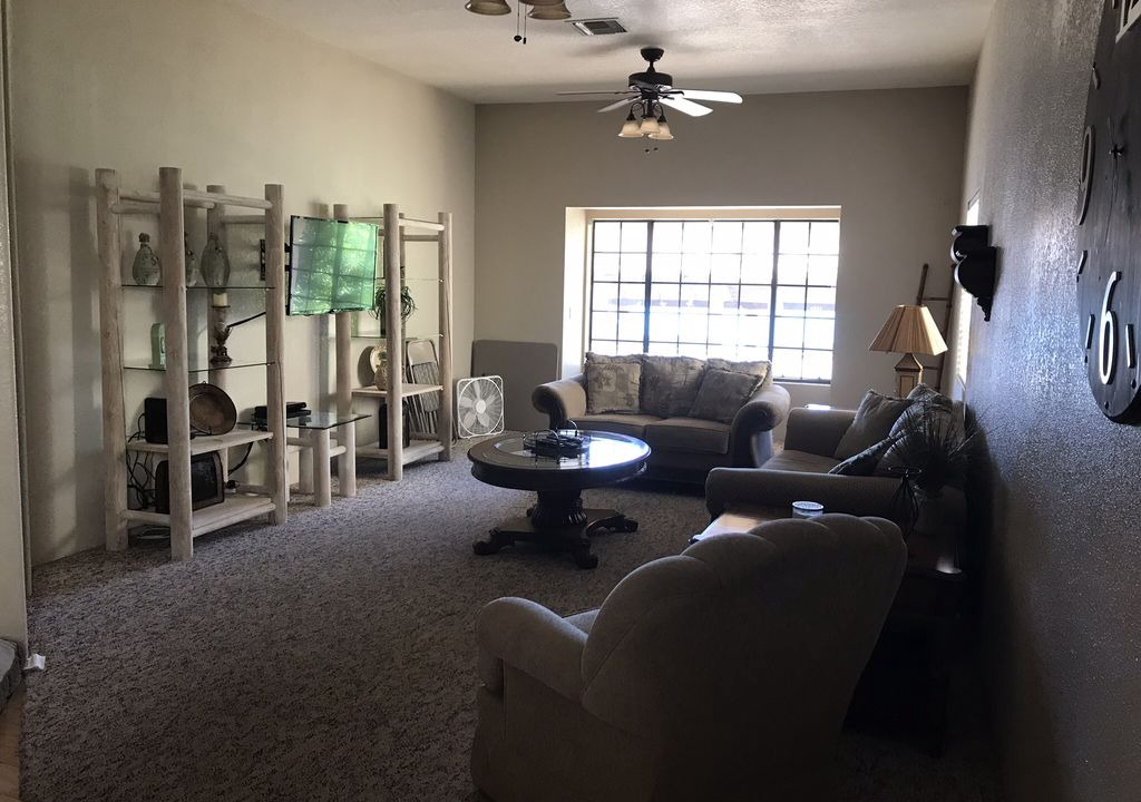 Photo of Livingroom in Parker Strip