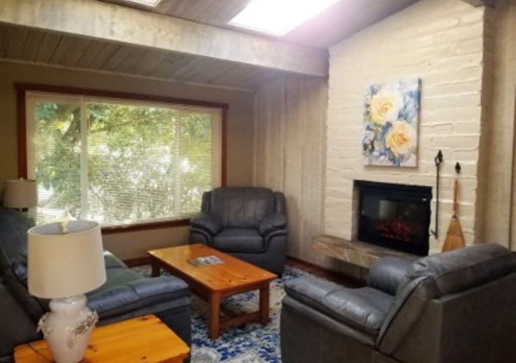Photo of Livingroom in Carmel Valley