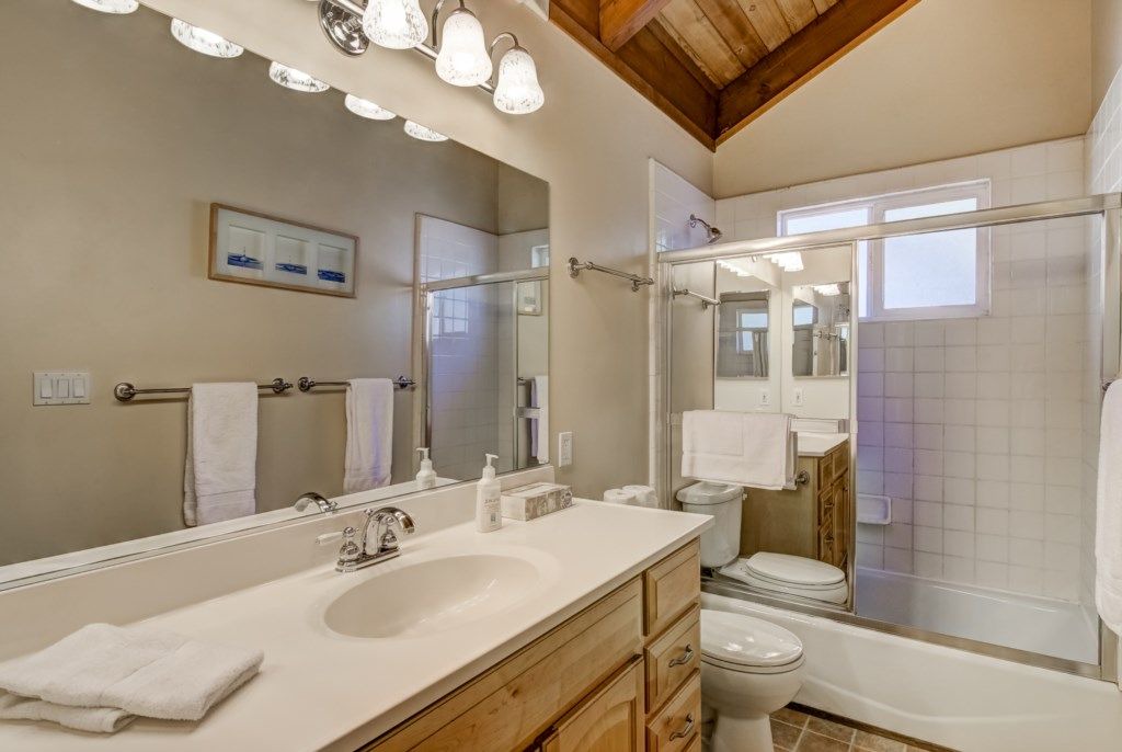 Photo of Bathroom in Highland Woods