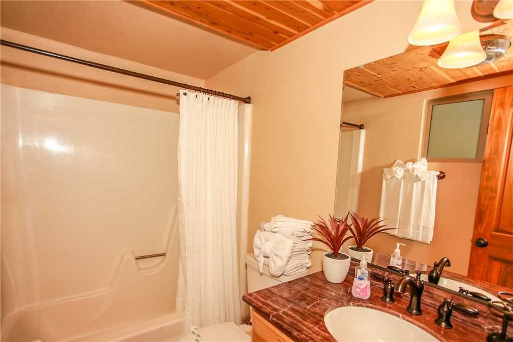Photo of Livingroom in Whispering Forest