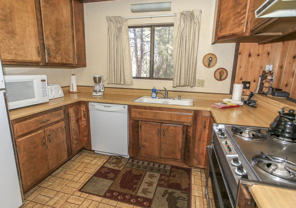 Photo of Kitchen in Whispering Forest