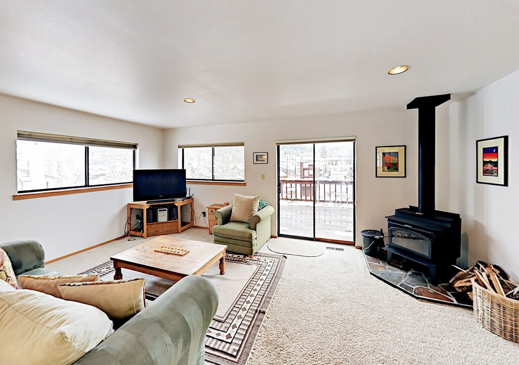 Photo of Livingroom in Downtown