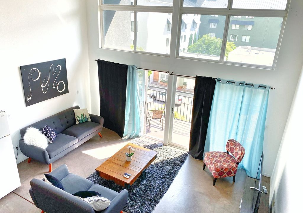 Photo of Livingroom in Downtown San Diego