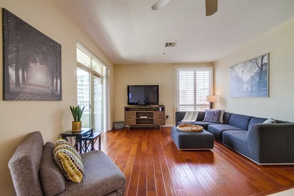 Photo of Livingroom in Downtown San Diego