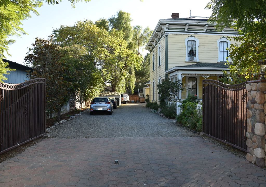 Photo of Buildings in Livermore