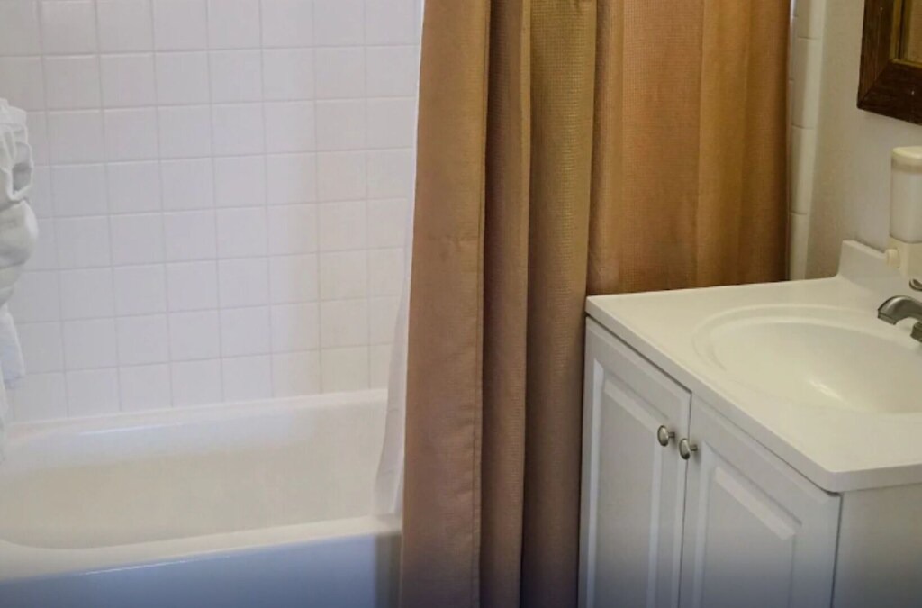 Photo of Bathroom in Camp Verde