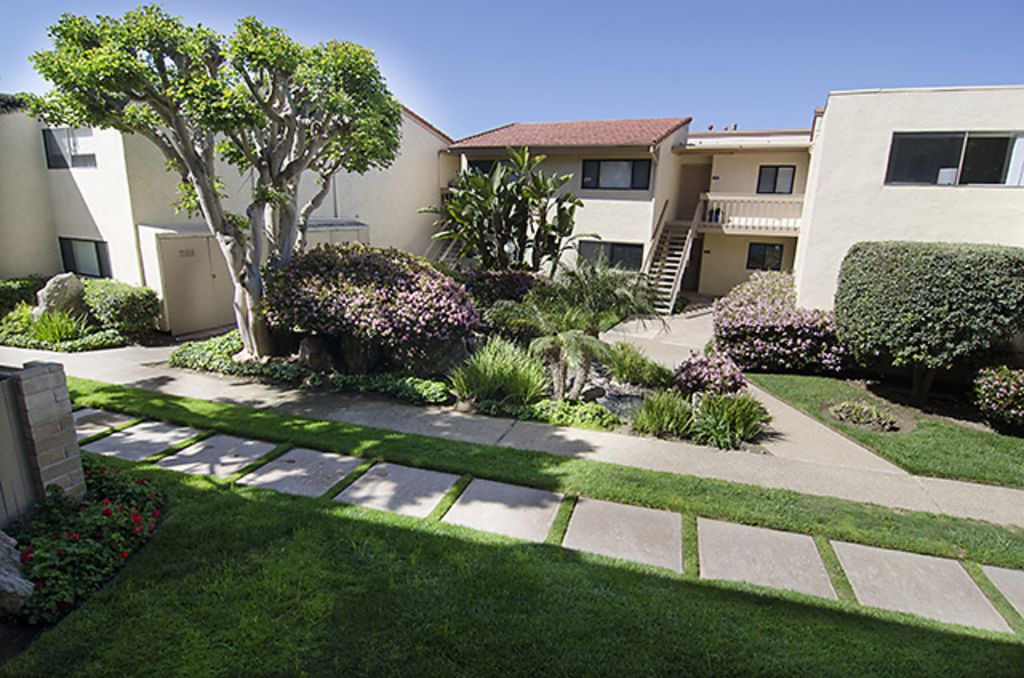 Photo of Buildings in Solana Beach