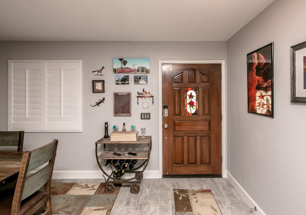 Photo of Livingroom in Sunridge Estates