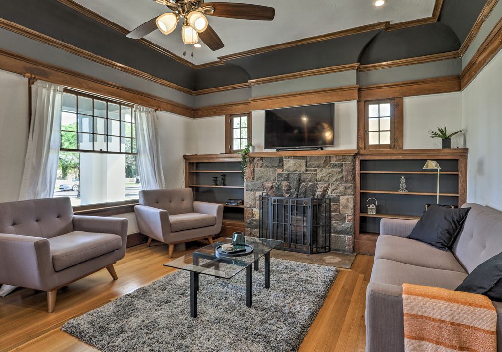 Photo of Livingroom in Roosevelt