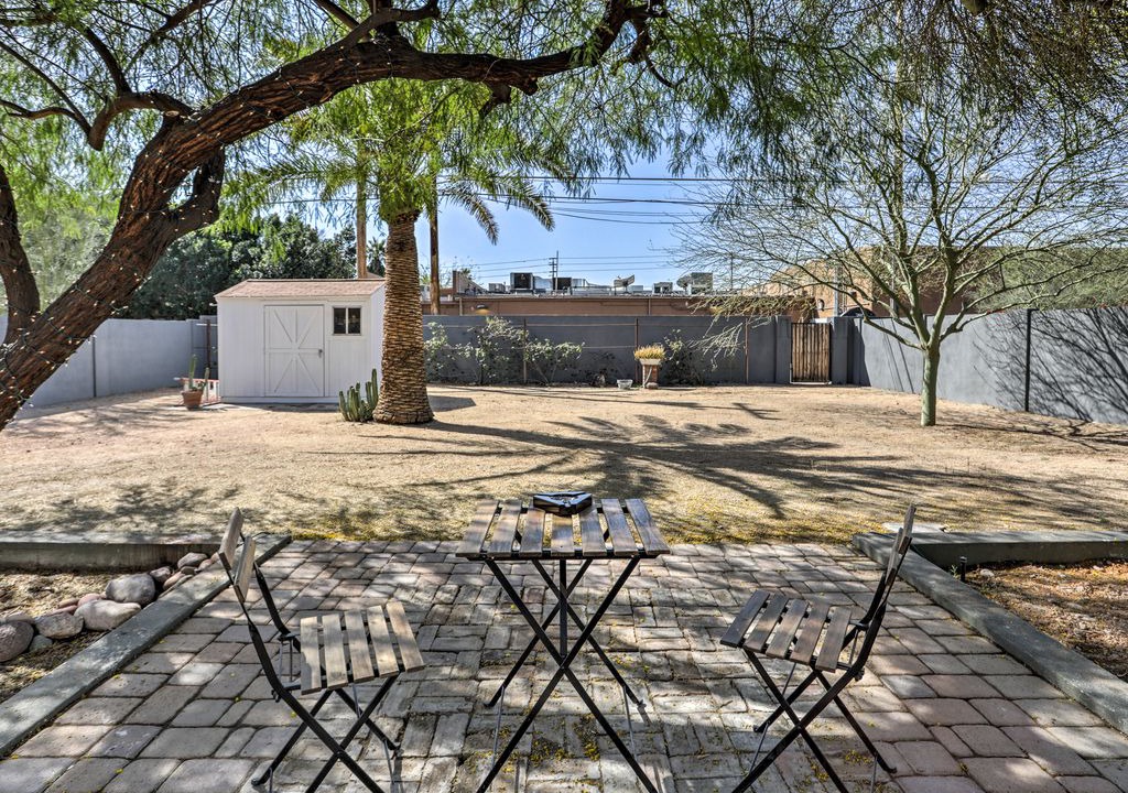 Photo of Patio Balcony in Roosevelt