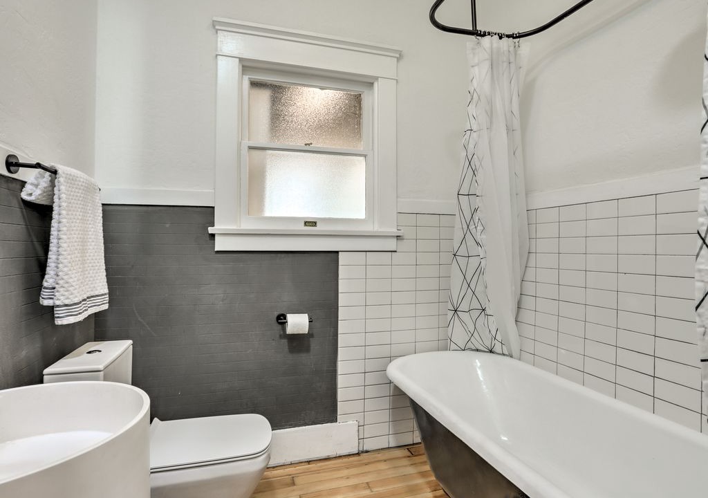 Photo of Bathroom in Roosevelt