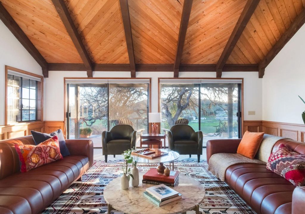 Photo of Livingroom in Templeton