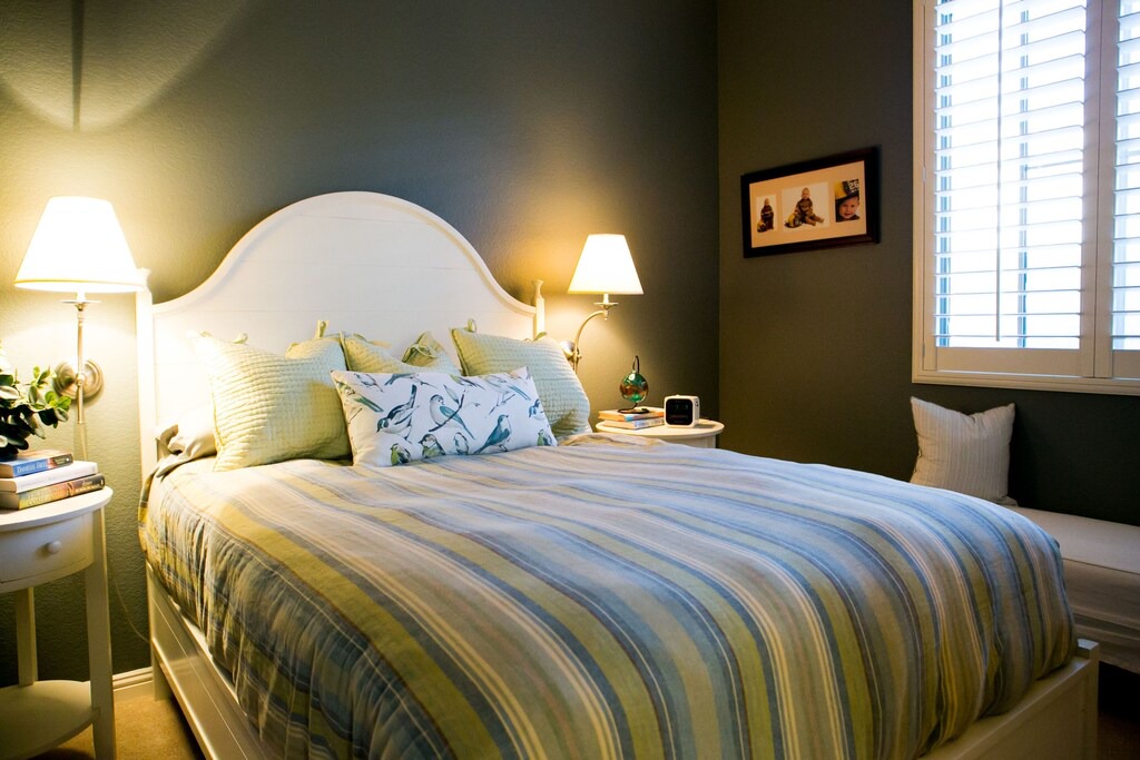 Photo of Bedroom in Palm Valley