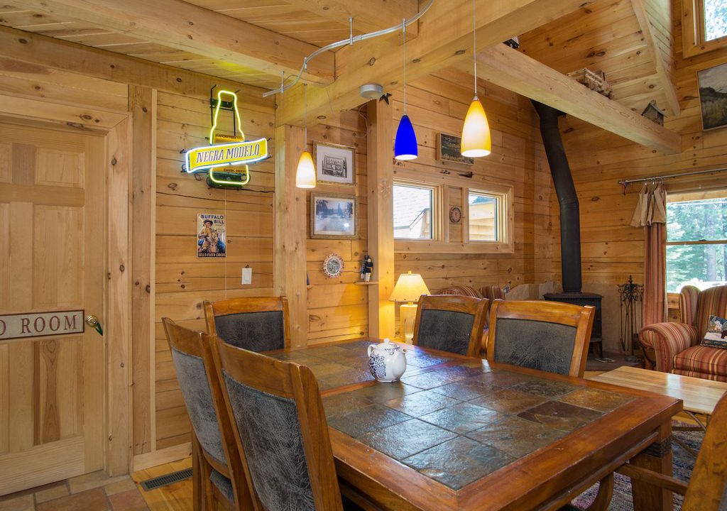 Photo of Livingroom in North Upper Truckee
