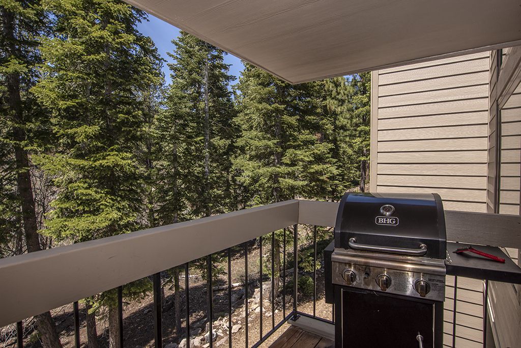 Photo of Patio Balcony in Carnelian Woods