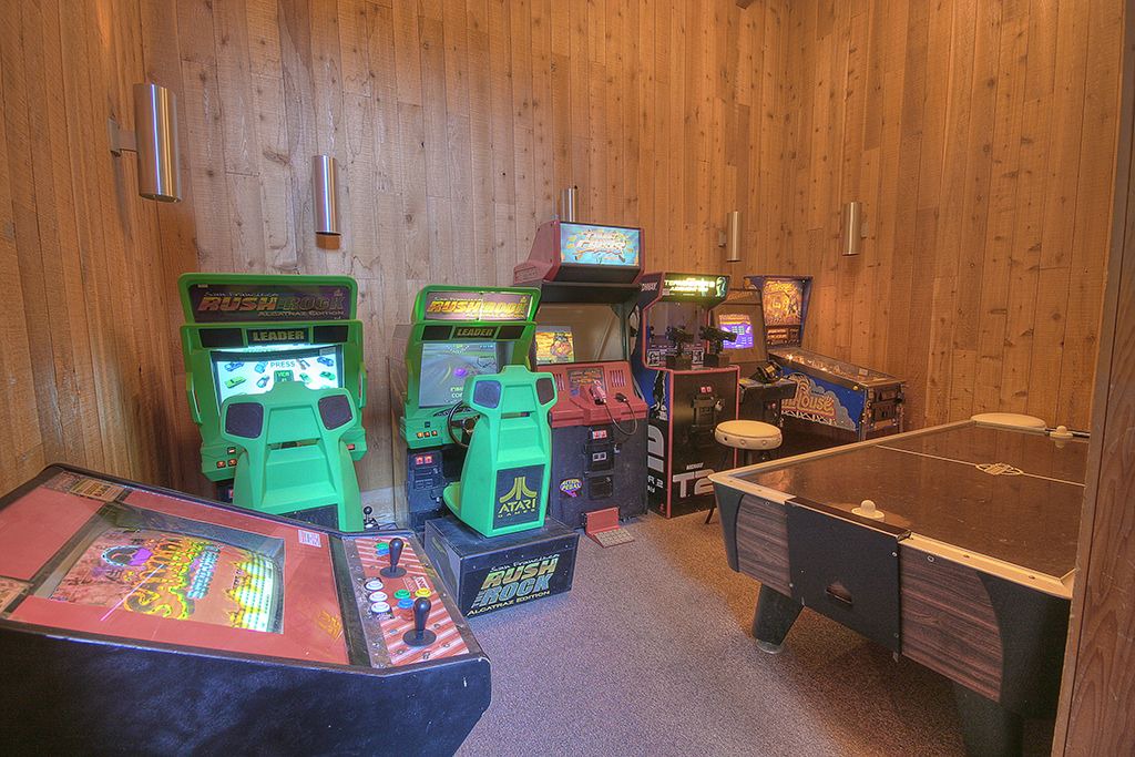 Photo of Livingroom in Carnelian Woods