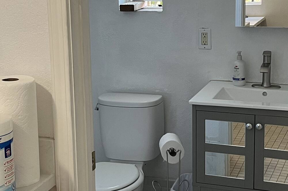 Photo of Bathroom in Laurel