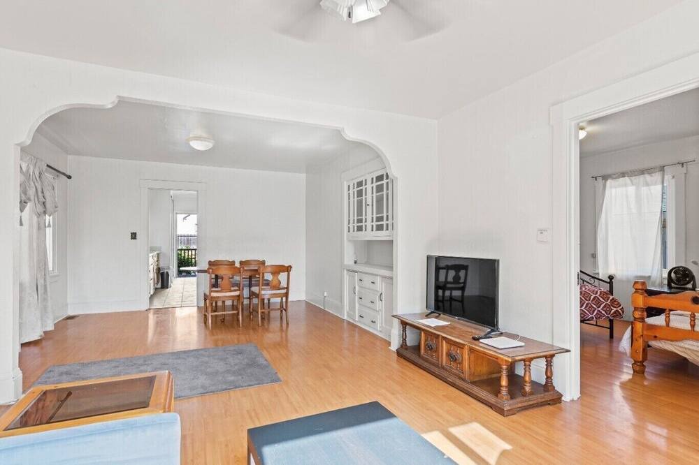 Photo of Livingroom in Laurel