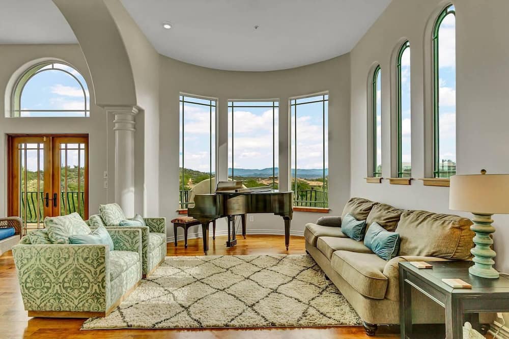 Photo of Livingroom in Firerock