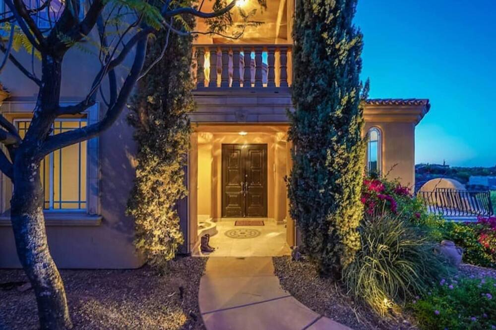 Photo of Outdoor in Firerock