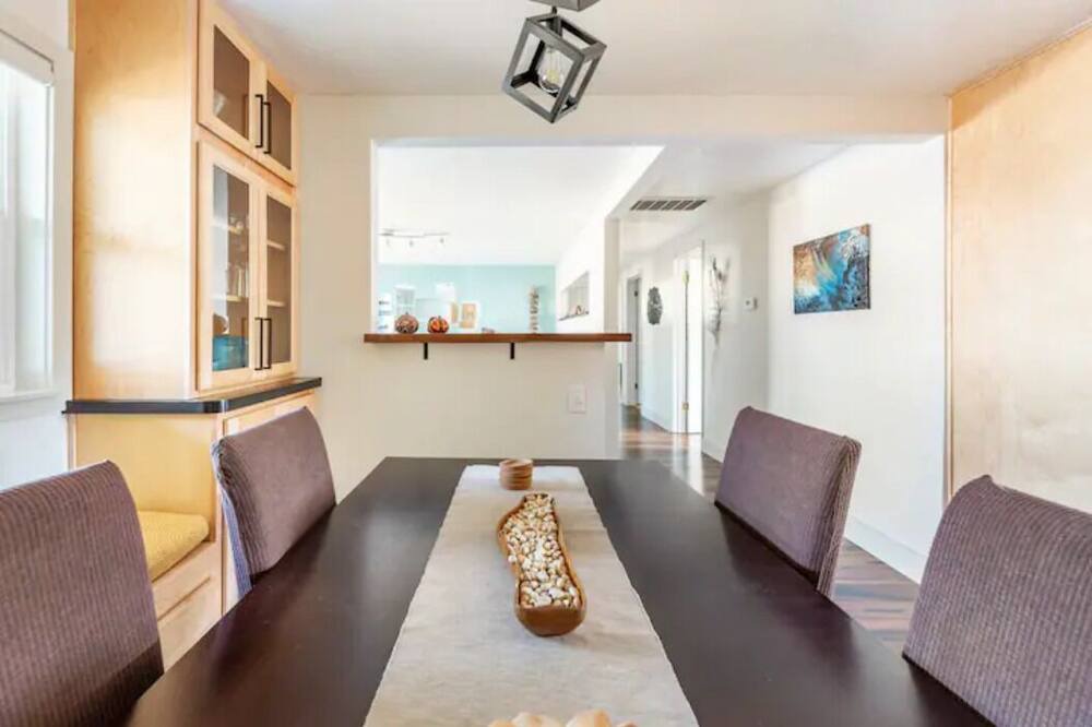 Photo of Livingroom in Thurston