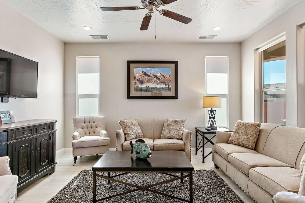 Photo of Livingroom in Sienna Hills
