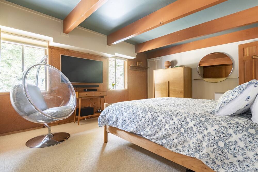 Photo of Bedroom in Alpine Meadows