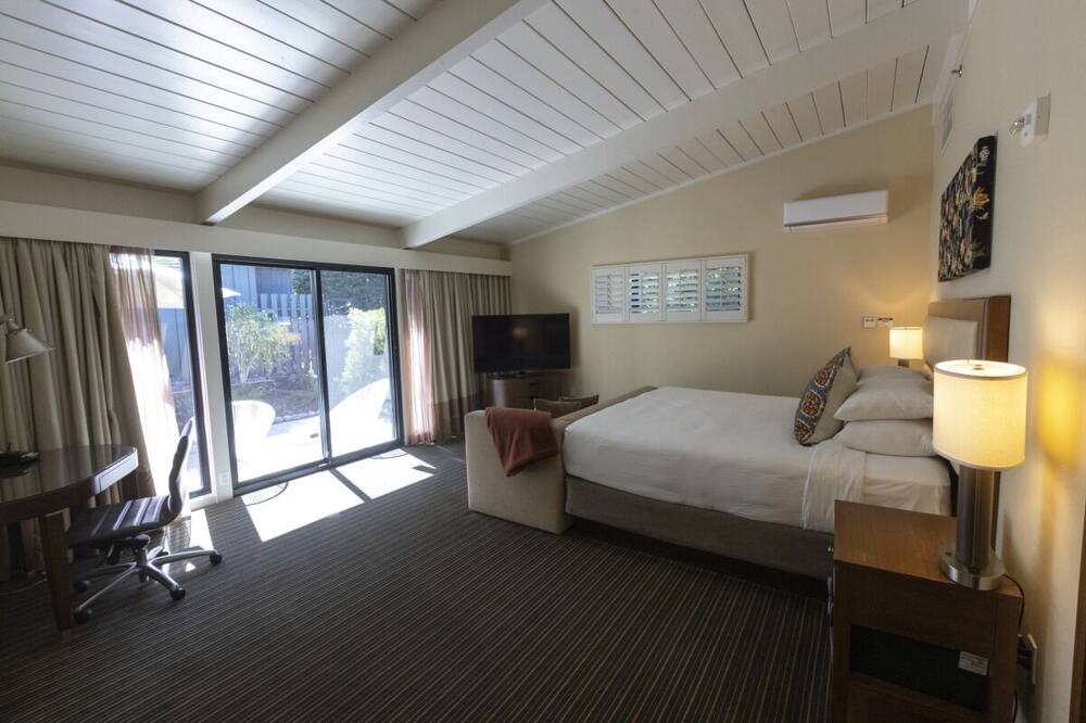 Photo of Bedroom in Downtown Monterey