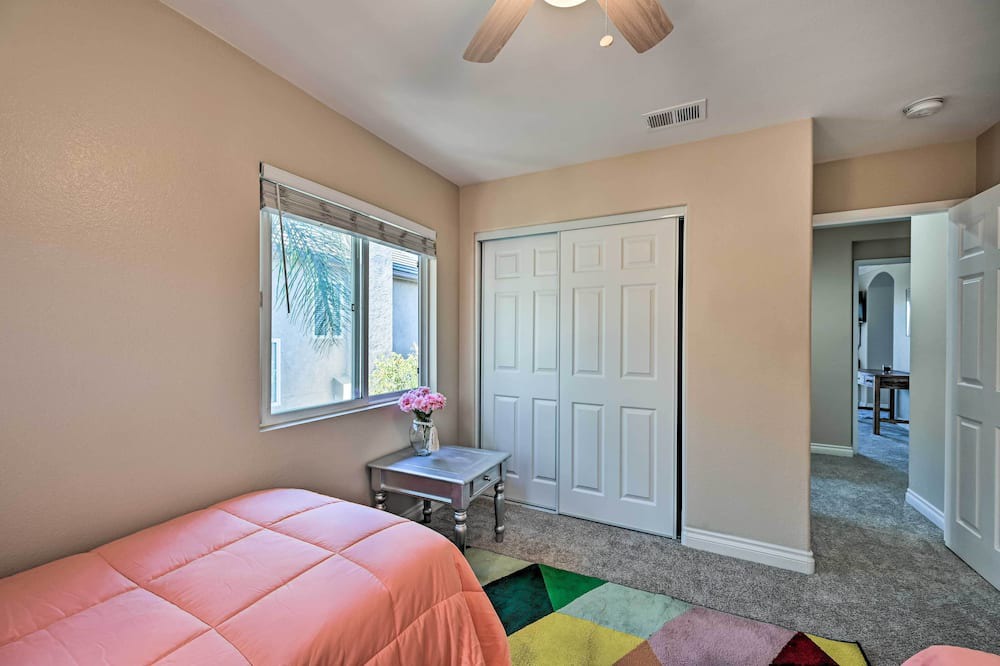Photo of Bedroom in Ocean View Hills