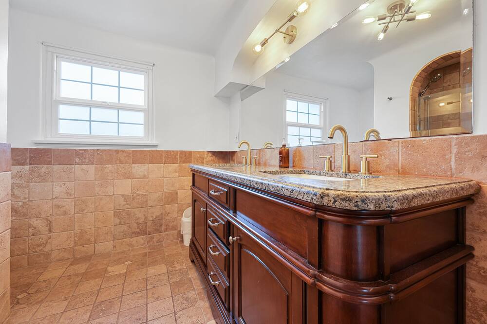 Photo of Bathroom in Vista