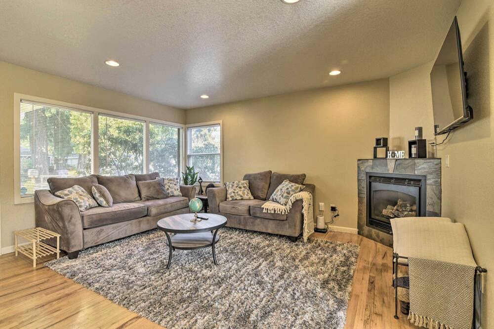 Photo of Livingroom in Carver