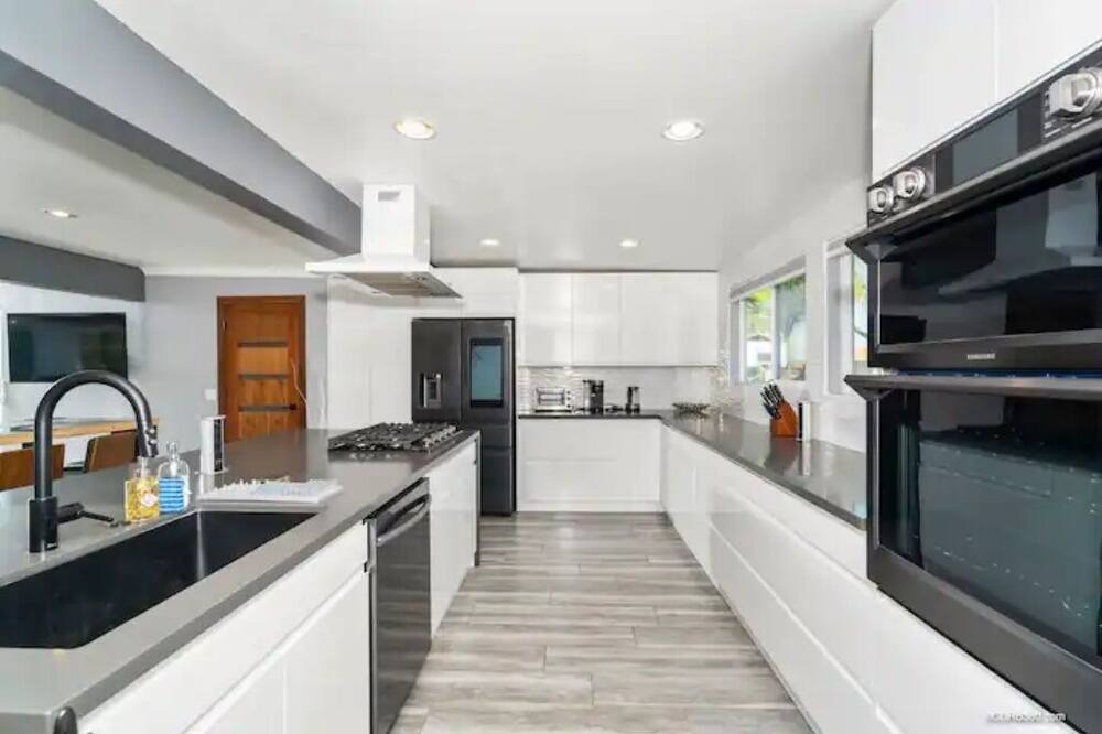 Photo of Kitchen in Terra Nova