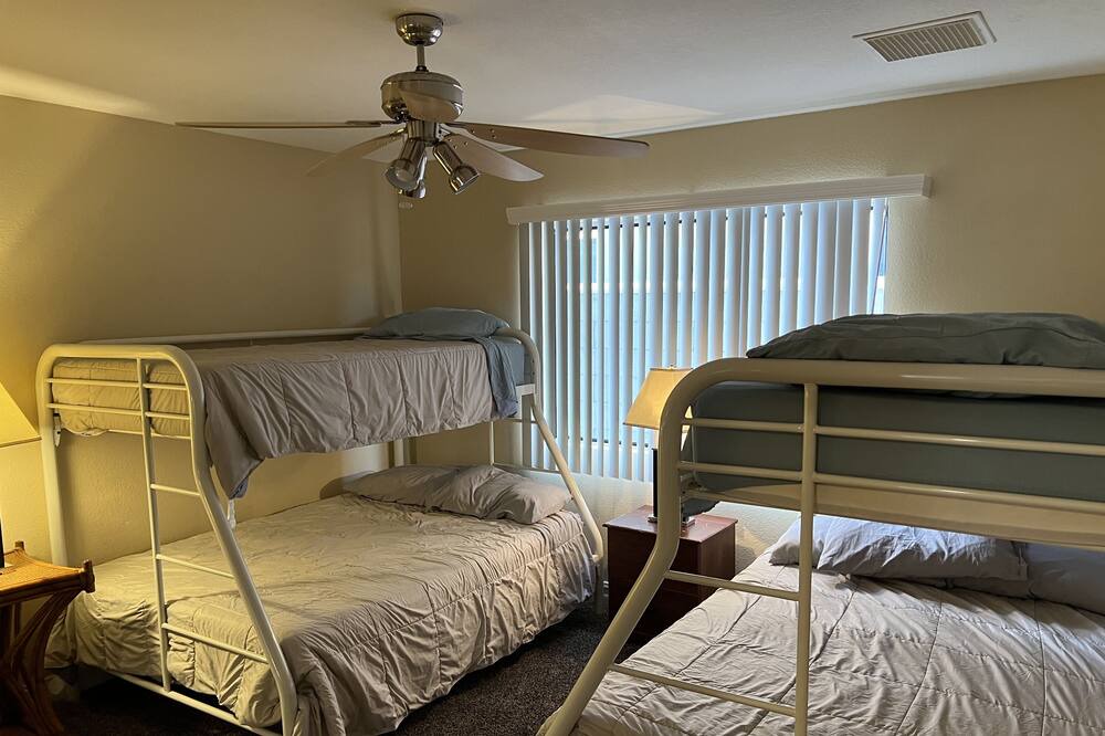 Photo of Bedroom in Cienega Springs