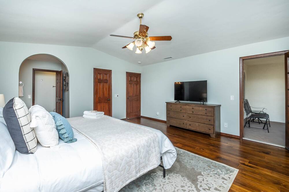 Photo of Bedroom in Vista