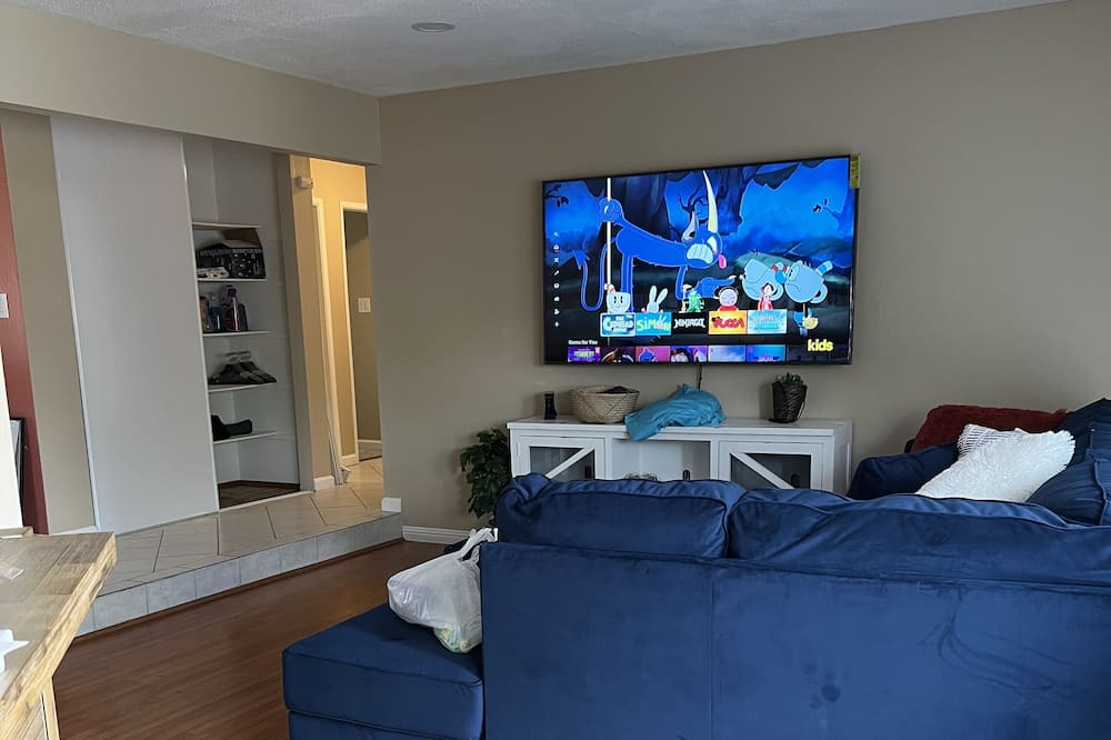 Photo of Livingroom in Antioch