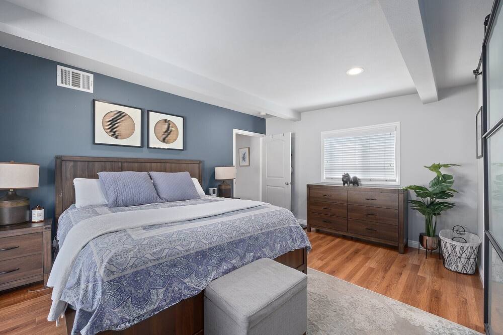 Photo of Bedroom in Northwest Anaheim