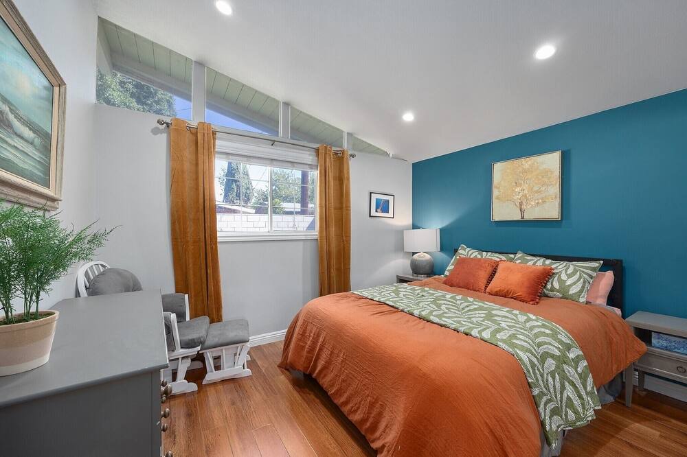 Photo of Bedroom in Northwest Anaheim