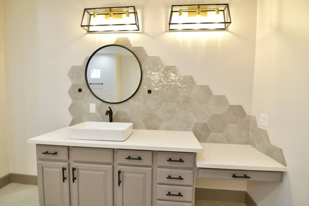 Photo of Bathroom in Silverado Ranch