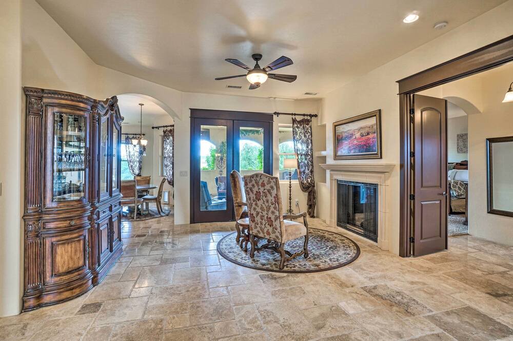 Photo of Livingroom in Chino Valley