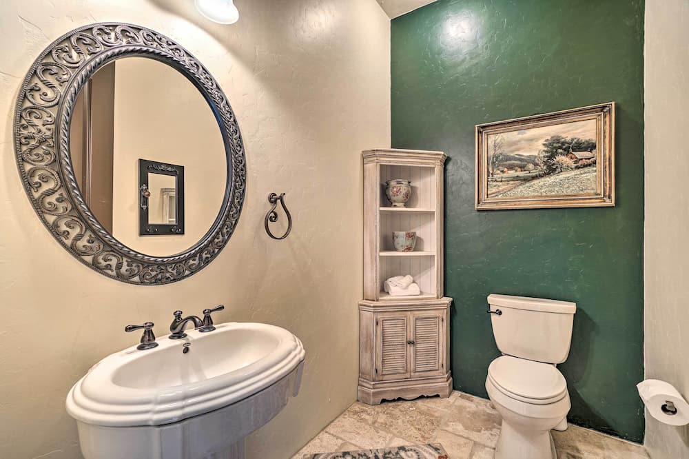 Photo of Bathroom in Chino Valley