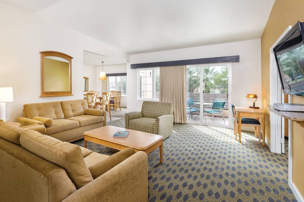 Photo of Livingroom in Cathedral City