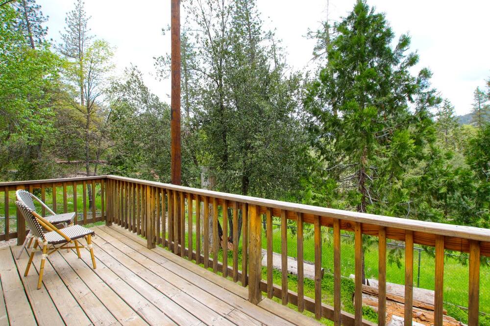 Photo of Outdoor in Oakhurst