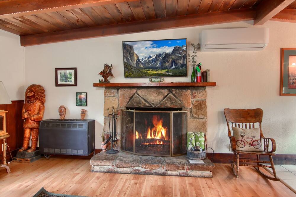 Photo of Others in Oakhurst