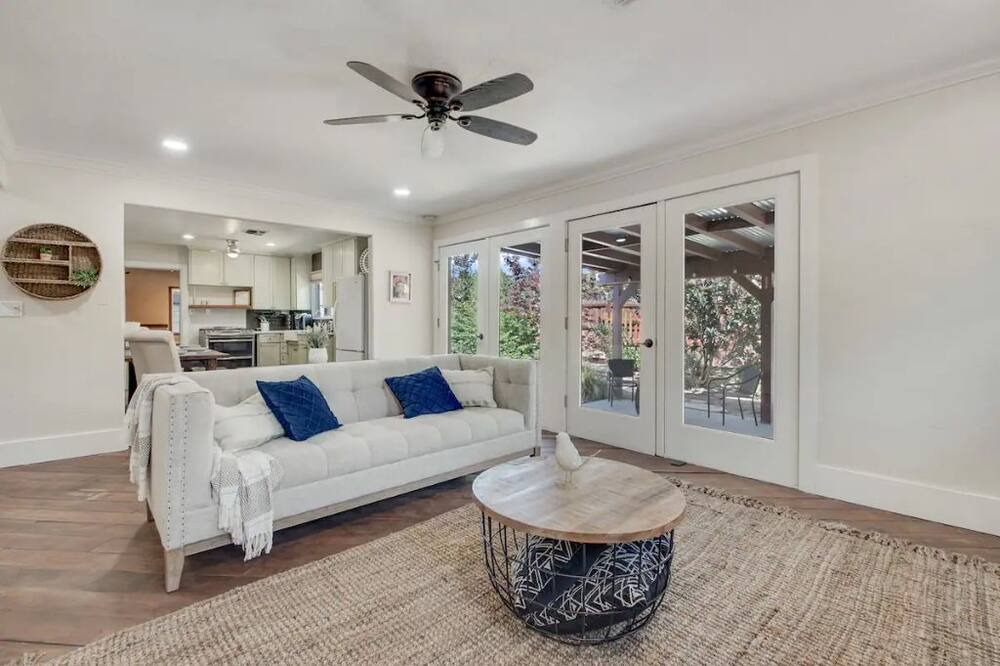 Photo of Livingroom in Modesto
