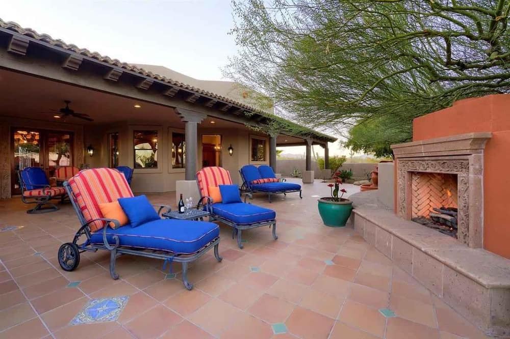 Photo of Livingroom in Sunrise Desert Vistas