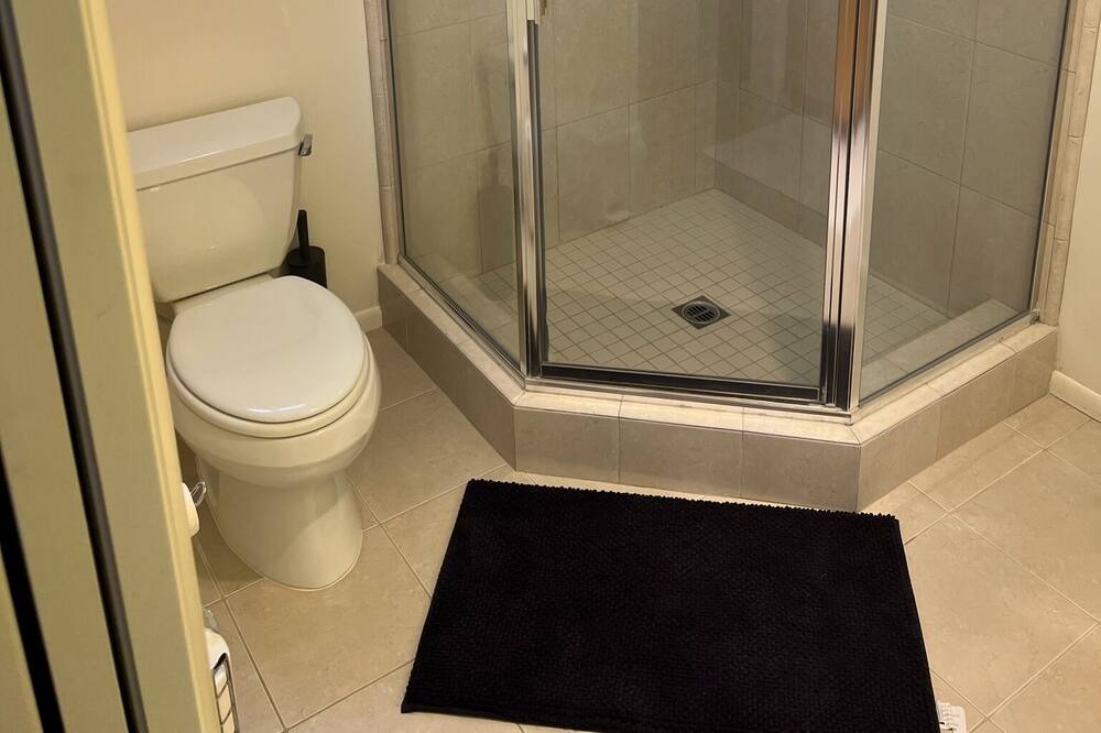 Photo of Bathroom in Happy Hill