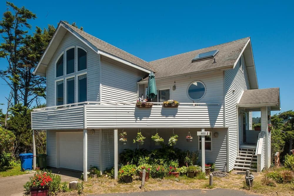 Photo of Outdoor in Seal Rock