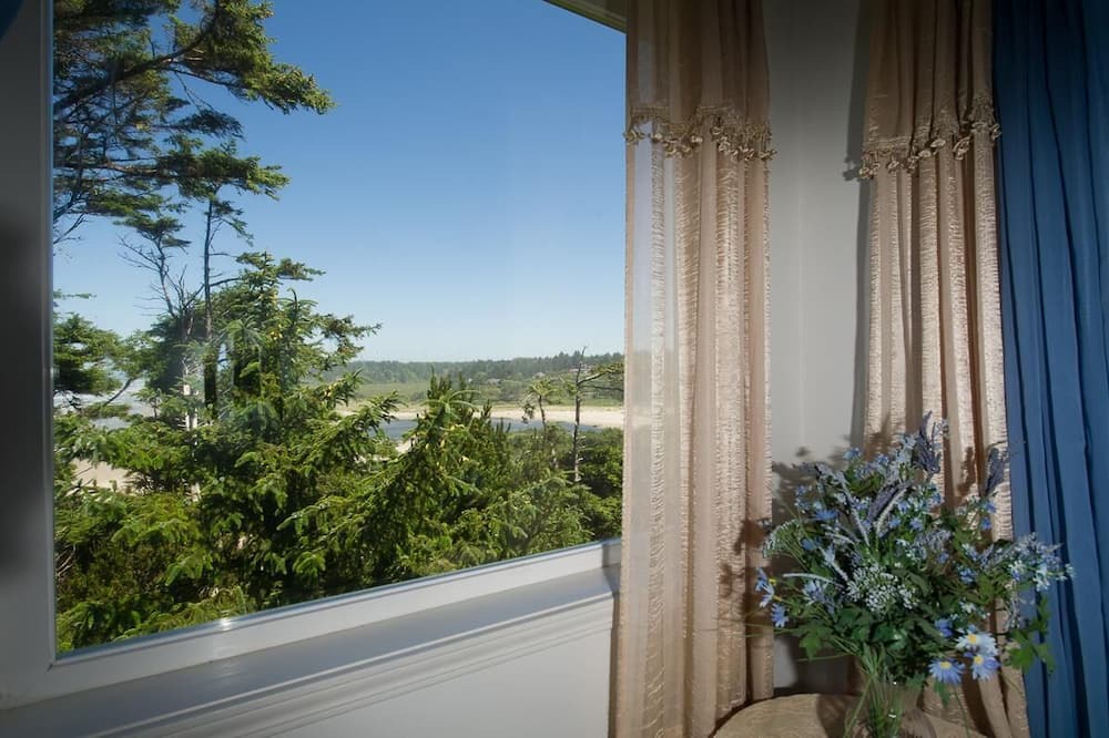 Photo of Bedroom in Seal Rock